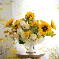 Golden Radiance Floral Package - Image 3
